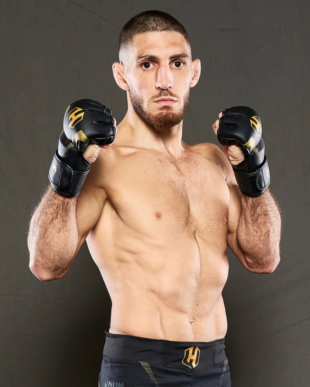 Michael Aljarouj in action at Hexagone MMA